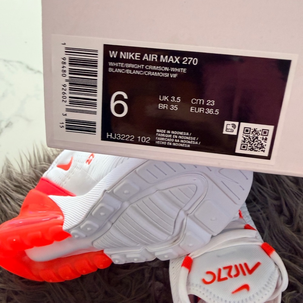 Nike Air Max 270 - Picture 10 of 10